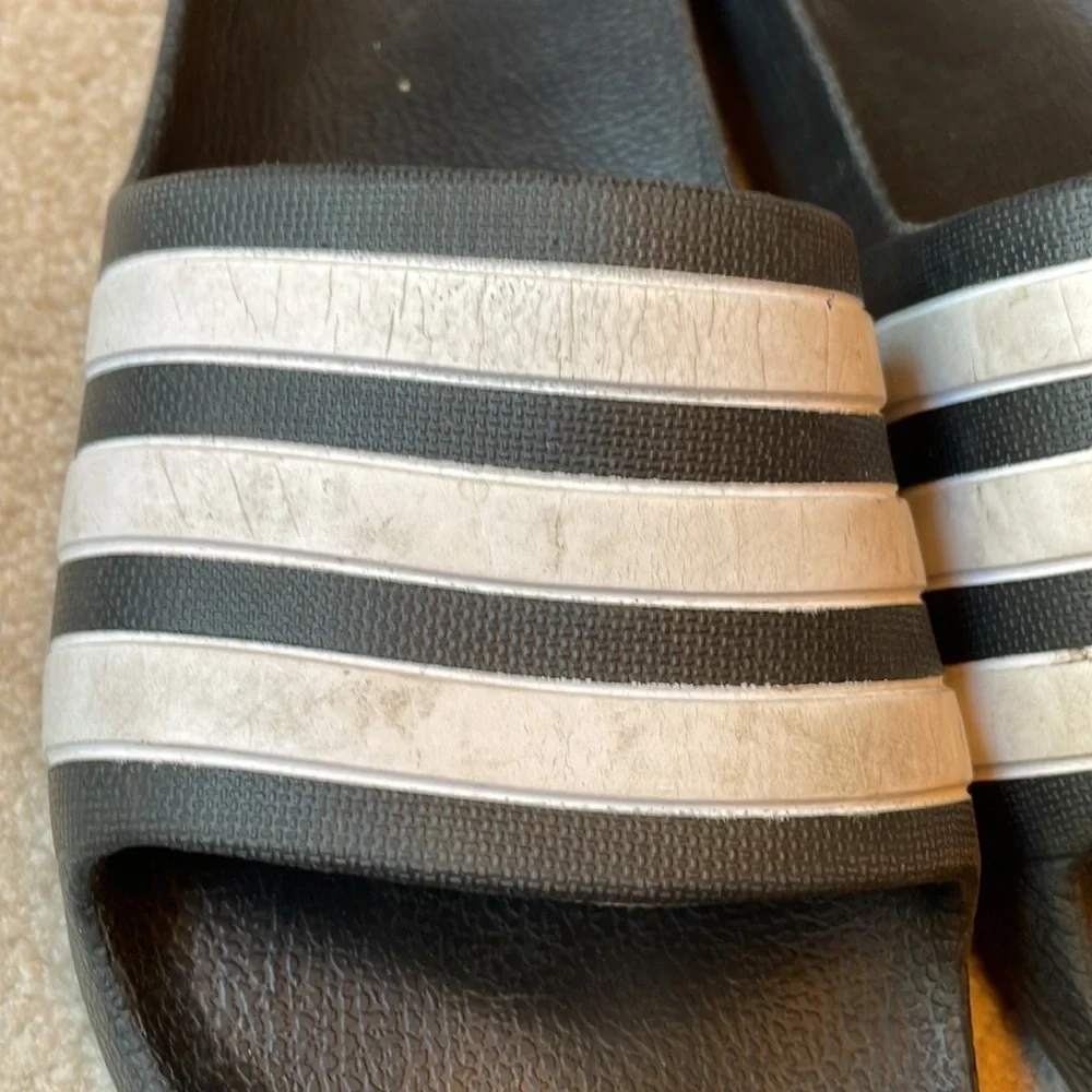 🌹 Adidas black and white slides 0419702005.